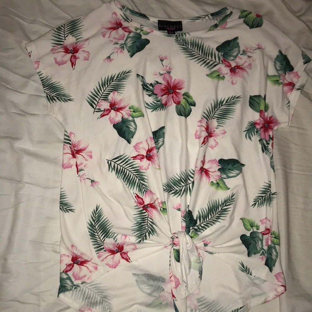 floral t-shirt